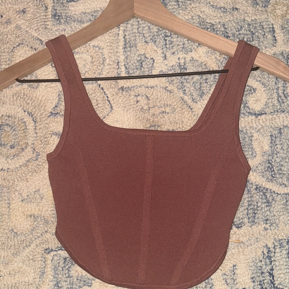 Aritzia babaton crop xs